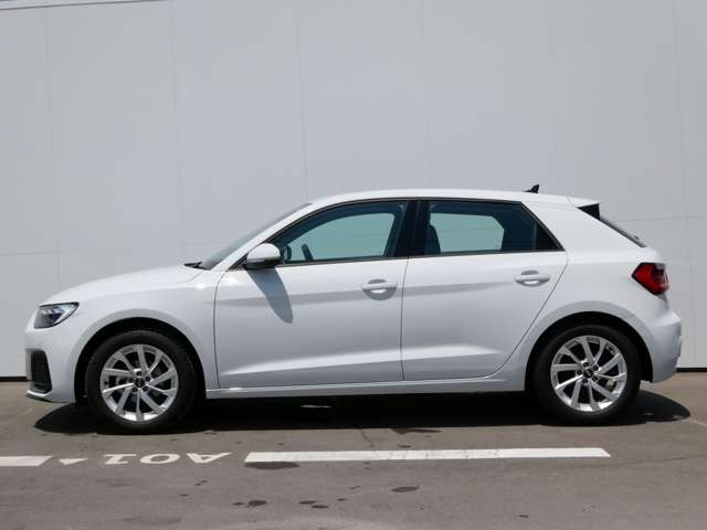 A1スポーツバック25 TFSI アドバンスド