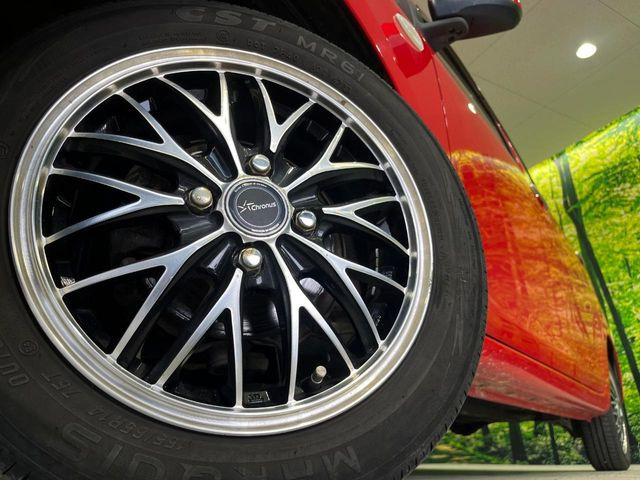 �y14�C���`�A���~�z�C�[���z�O�ςɃ}�b�`�����A���~�z�C�[���𑕒����Ă���܂��B�e��A���~�z�C�[����A�X�^�b�h���X�^�C�����戵�����Ă���܂��B���񂲑��k����������