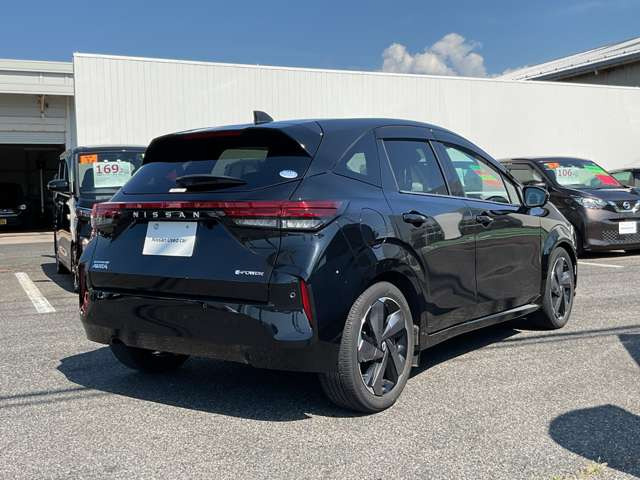 ノートオーラ1.2 G レザーエディション