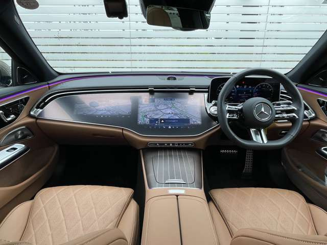EクラスE300 エクスクルーシブ AMGラインパッケージ (ISG)