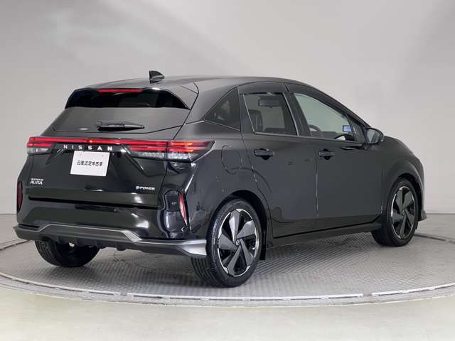 ノートオーラ1.2 G レザーエディション