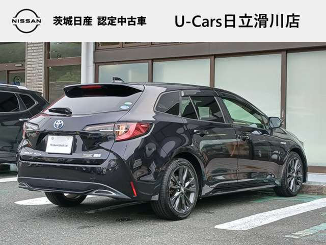 カローラツーリング1.8 ハイブリッド W×B
