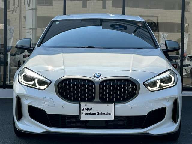 1シリーズM135i xドライブ 4WD