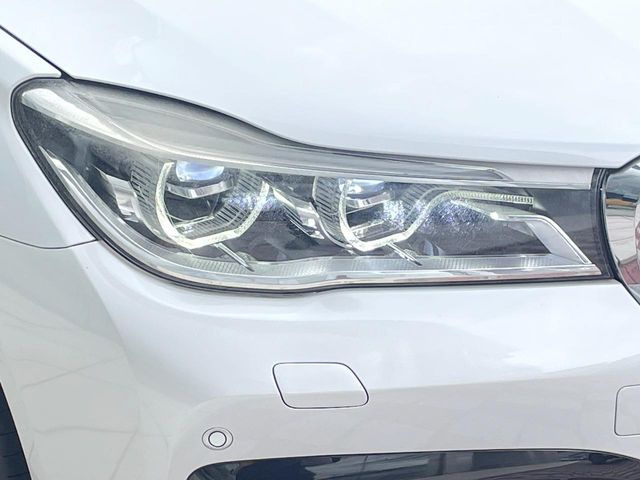 ��LED�w�b�h���C�g:��ԑ��s�����ǍD�Ȏ��E���m�ۂ����S���ĉ^�]�ł��鍂�P�xLED�w�b�h���C�g�𑕔�!�_�����x�������A����d�͂��}�����Ă��܂��B