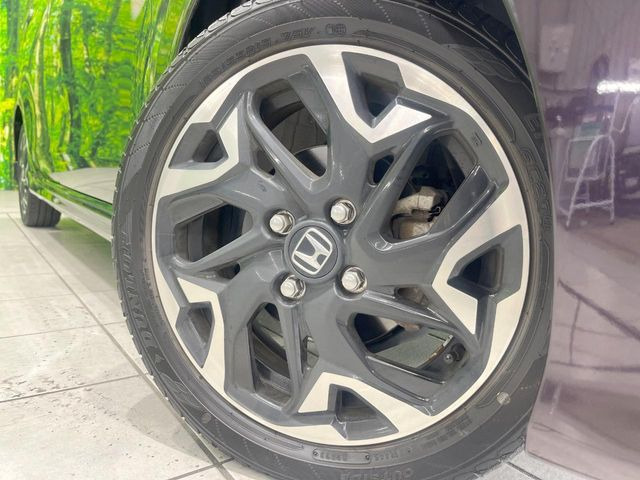 �y����15�C���`�A���~�z�C�[���z�O�ςɃ}�b�`���������A���~�z�C�[���𑕒����Ă���܂��B�e��ЊO�A���~�z�C�[����A�X�^�b�h���X�^�C�����戵�����Ă���܂��B���񂲑��k����������