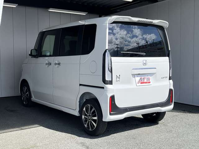 �l�C��4WD�A�y�����ԁA�R���p�N�g�J�[�ASUV�A�Z�_���A�~�j�o���A�A���Ԃ܂ŕ��L����葵���Ă���܂��B