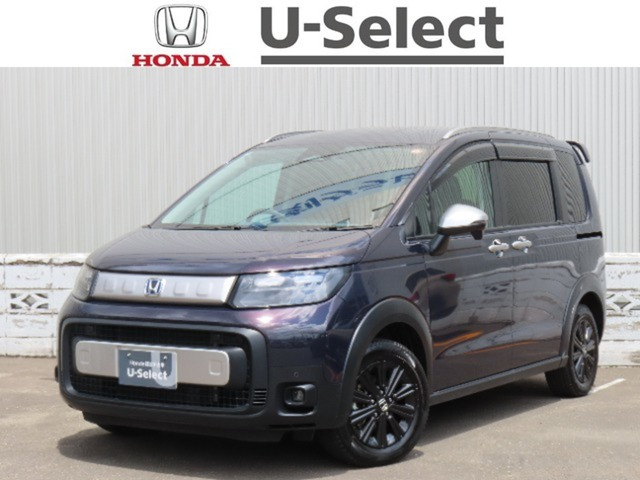 フリード1.5 e:HEV クロスター 4WD