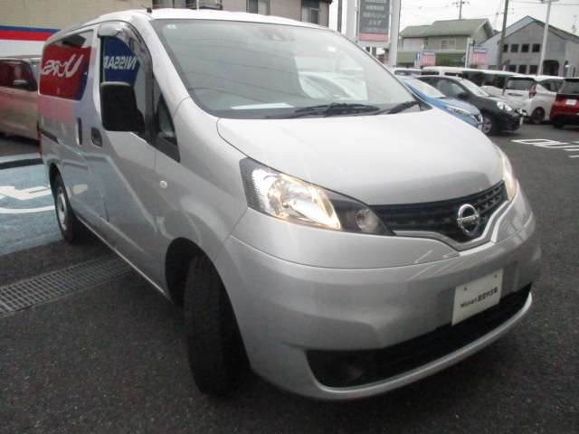 NV200バネットバン1.6 VX