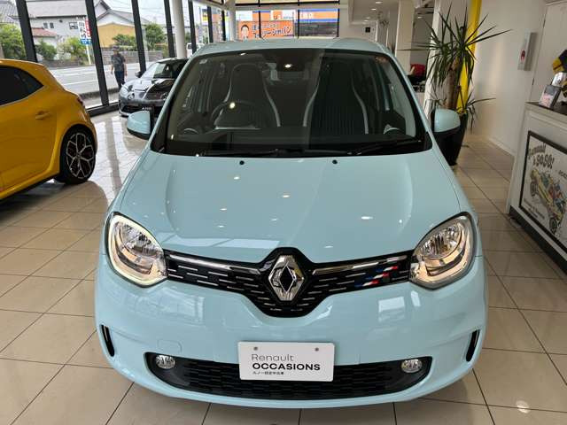 トゥインゴインテンス