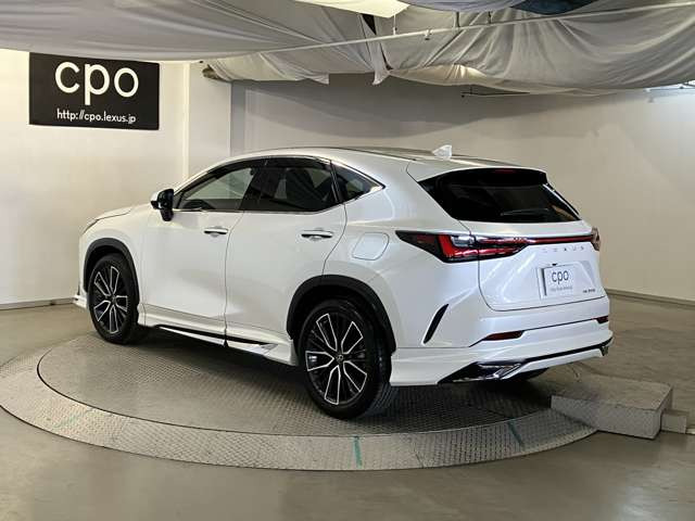 NX350h バージョンL