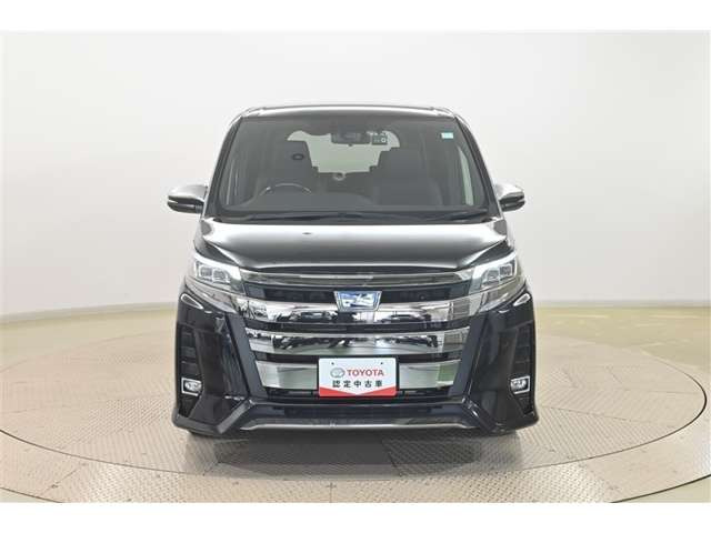 ノア1.8 ハイブリッド Si W×B III