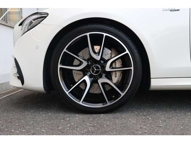 EクラスAMG E53 4マチック プラス 4WD