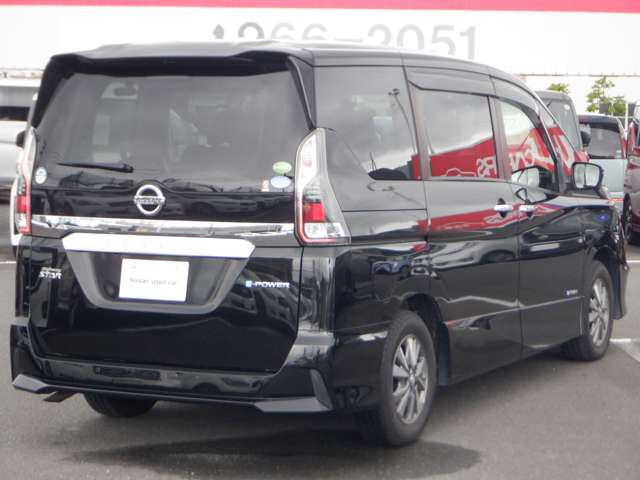 セレナ1.2 e-POWER ハイウェイスターV