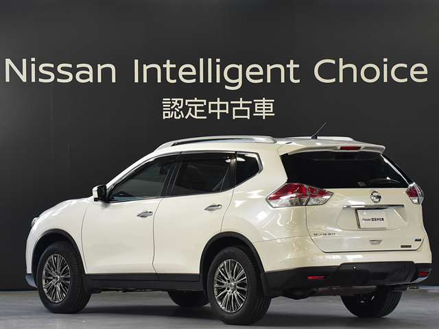 エクストレイル2.0 20X 4WD 3列車
