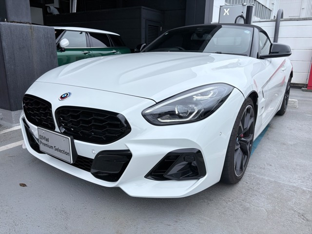 Z4M40i