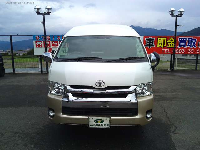 ハイエース2.7 グランドキャビン 4WD