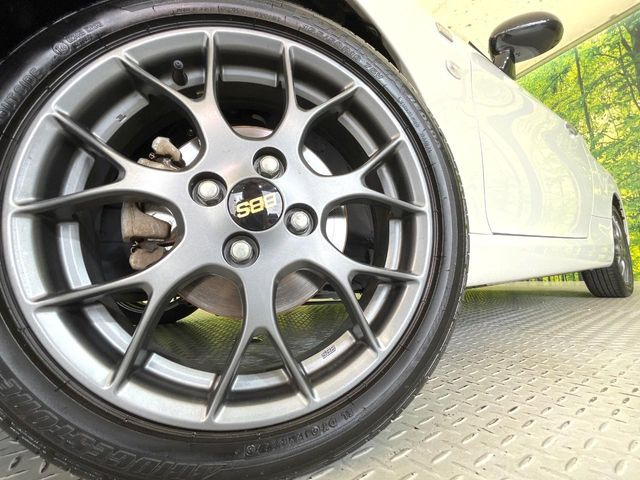 �y16�C���`BBS�A���~�z�C�[���z�O�ςɃ}�b�`�����A���~�z�C�[���𑕒����Ă���܂��B�e��A���~�z�C�[����A�X�^�b�h���X�^�C�����戵�����Ă���܂��B���񂲑��k����������