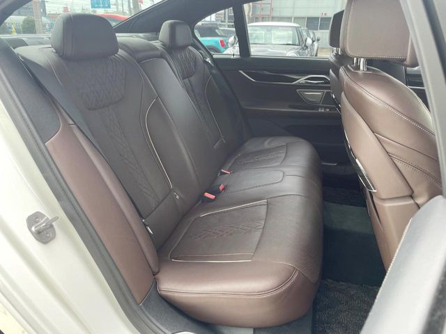 ���㕔���Ȃ��C�ɂȂ�悤�ȃL�Y�E�����ւ��蓙�A�傫�ȃ_���[�W�͂Ȃ��A�ǍD�ȏ�Ԃł��B