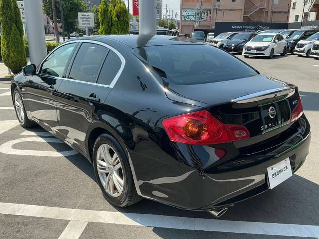 スカイライン2.5 250GT