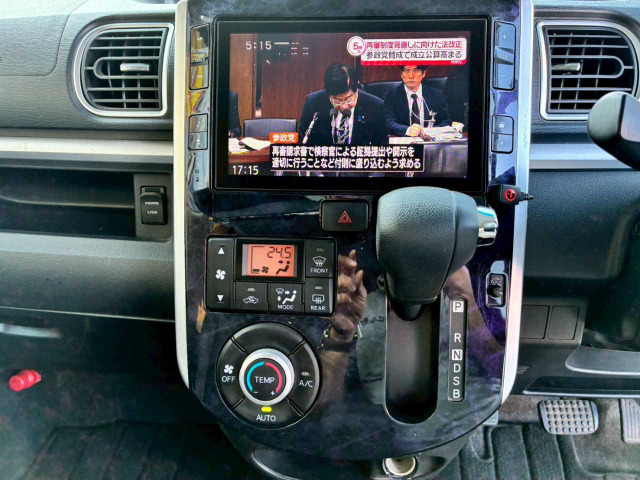 タントカスタムX トップエディション VS SAIII 4WD