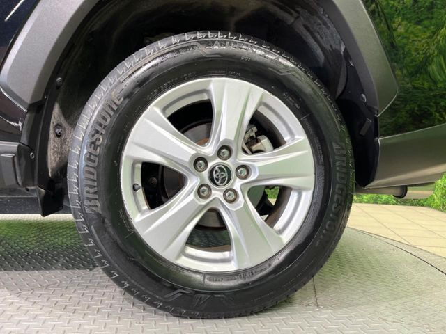 �y����17�C���`�A���~�z�C�[���z�O�ςɃ}�b�`���������A���~�z�C�[���𑕒����Ă���܂��B�e��ЊO�A���~�z�C�[����A�X�^�b�h���X�^�C�����戵�����Ă���܂��B���񂲑��k����������