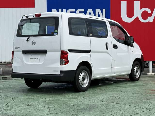 NV200バネットバン1.6 DX