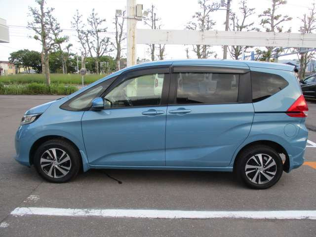 フリード+1.5 G ホンダセンシング 4WD