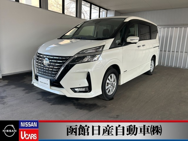 セレナ2.0 ハイウェイスターV 4WD