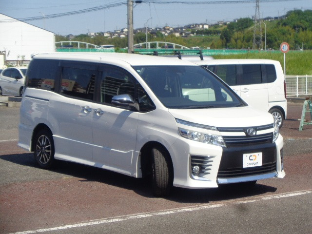 ヴォクシー2.0 ZS
