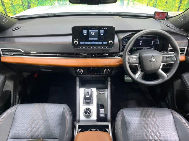 アウトランダーPHEV 2.4 P 4WD