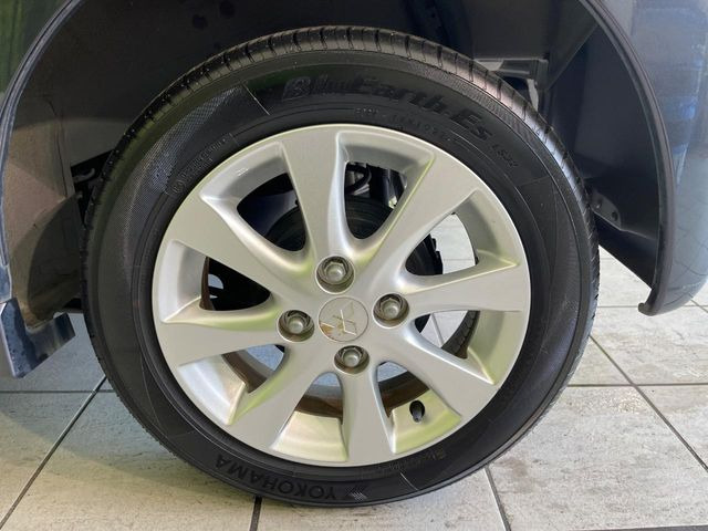 �y����14�C���`�A���~�z�C�[���z�O�ςɃ}�b�`���������A���~�z�C�[���𑕒����Ă���܂��B�e��ЊO�A���~�z�C�[����A�X�^�b�h���X�^�C�����戵�����Ă���܂��B���񂲑��k����������