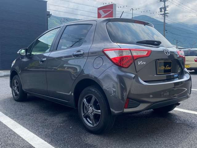 ヴィッツ1.3 F 4WD