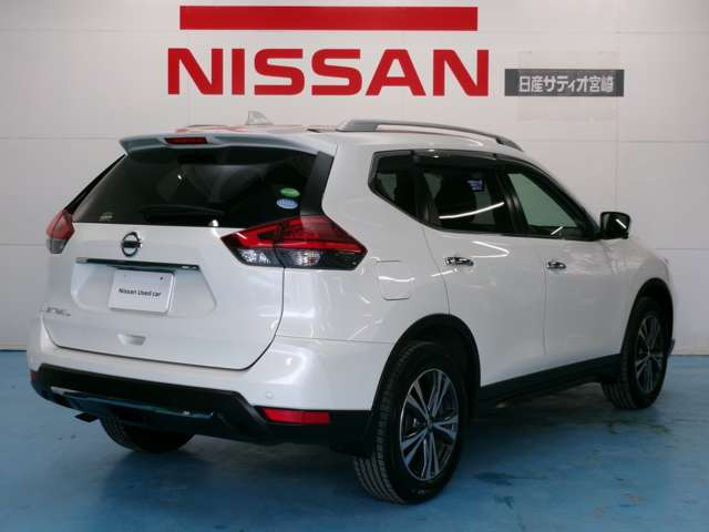 エクストレイル2.0 20Xi