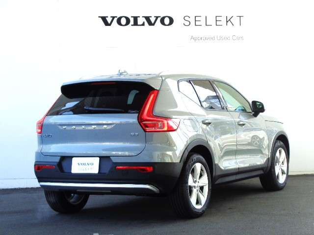 XC40プラス B3