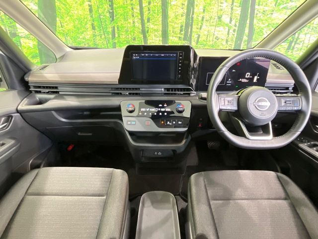 セレナ1.4 e-POWER ハイウェイスターV