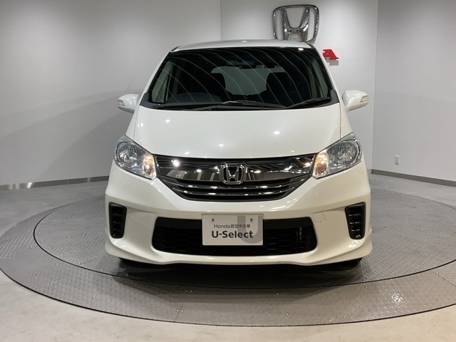 フリード1.5 G プレミアムエディション
