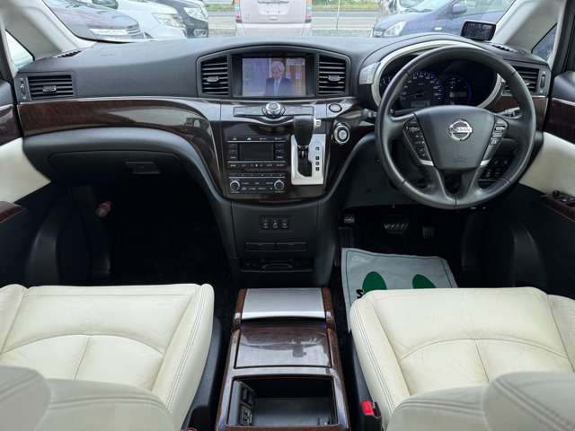 エルグランド3.5 VIP 4WD