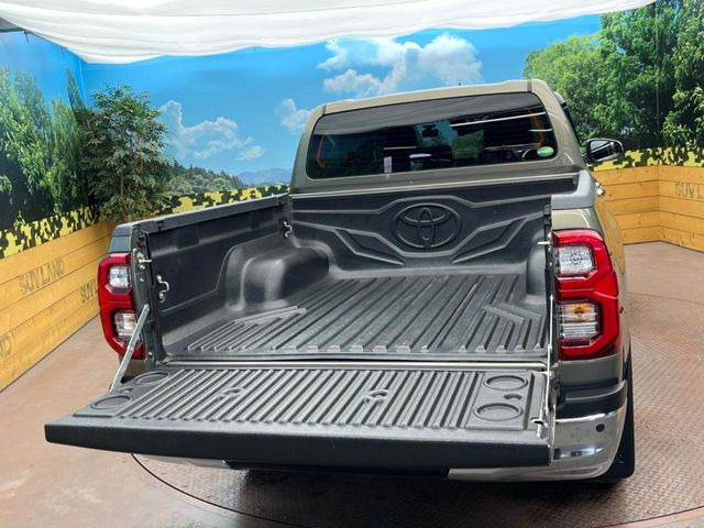 �ύڗ�500kg�̍L�X�Ƃ����f�b�L�́A�V�т���d���܂ő��p�r�Ɏg���܂��B�x�b�h���C�i�[��g�m�J�o�[�̎��t���������k��������