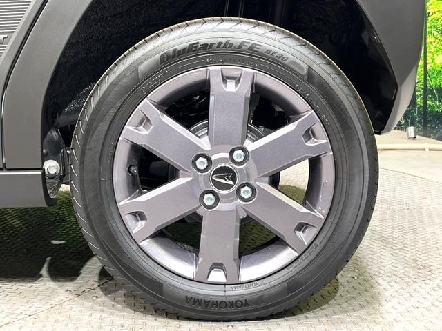 �y����15�C���`�A���~�z�C�[���z�O�ςɃ}�b�`���������A���~�z�C�[���𑕒����Ă���܂��B�e��ЊO�A���~�z�C�[����A�X�^�b�h���X�^�C�����戵�����Ă���܂��B���񂲑��k����������