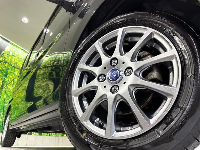 �y14�C���`�A���~�z�C�[���z�O�ςɃ}�b�`�����A���~�z�C�[���𑕒����Ă���܂��B�e��A���~�z�C�[����A�X�^�b�h���X�^�C�����戵�����Ă���܂��B���񂲑��k����������