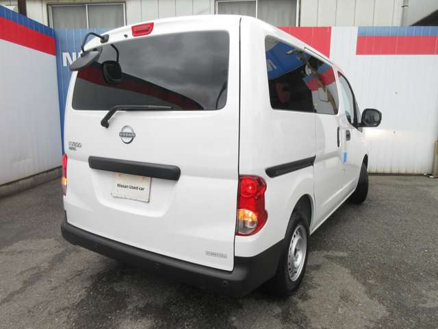 NV200バネットバン1.6 DX