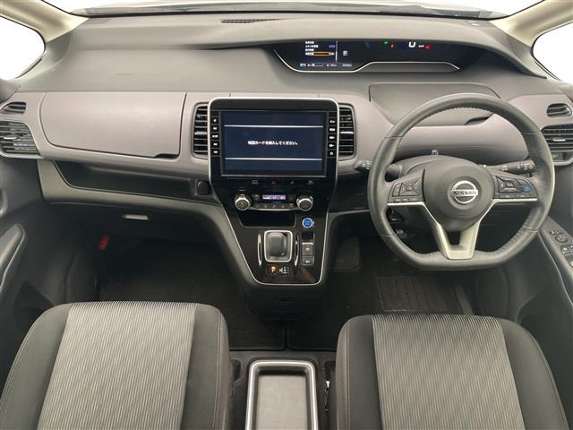 セレナ1.2 e-POWER ハイウェイスターV