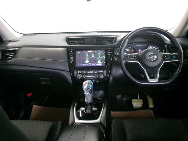 エクストレイル2.0 20Xi