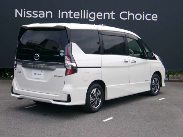 セレナ1.2 e-POWER ハイウェイスターV