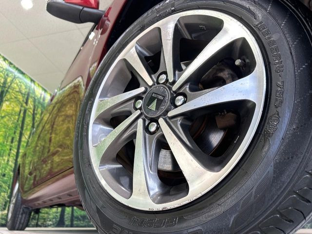 �y�����I�v�V����14�C���`�A���~�z�C�[���z�����I�v�V�����z�C�[���𑕒��B���s���\�̌���ɉ����A�O�ς����X�^�C���b�V���ɂȂ��Ă��܂��B