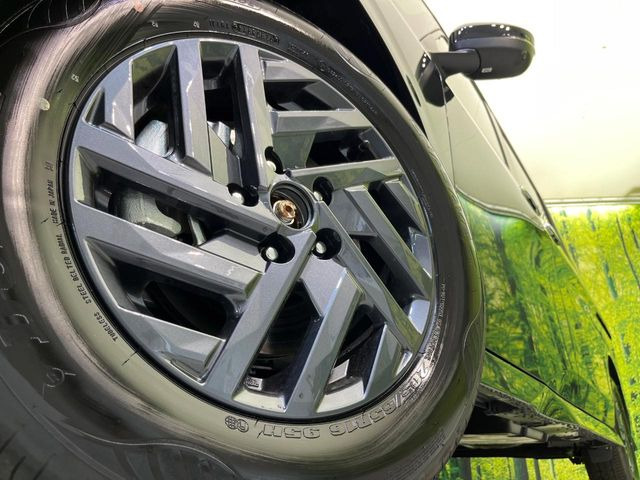 �y����16�C���`�A���~�z�C�[���z�O�ςɃ}�b�`���������A���~�z�C�[���𑕒����Ă���܂��B�e��ЊO�A���~�z�C�[����A�X�^�b�h���X�^�C�����戵�����Ă���܂��B���񂲑��k����������
