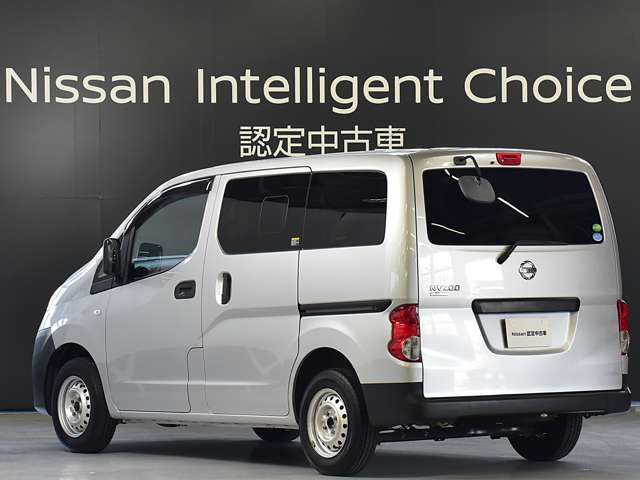 NV200バネットバン1.6 DX