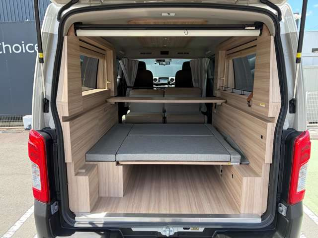 キャラバン2.4 グランドプレミアム GX ロング MYROOM ローンチED 跳ね上げベッド ディーゼル 4WD
