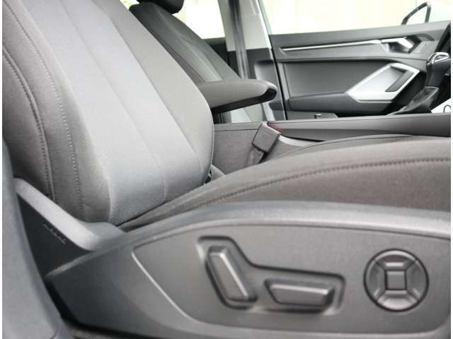 Q335 TFSI アドバンスド