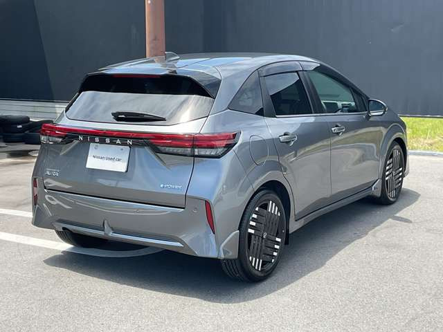 ノートオーラ1.2 G レザーエディション